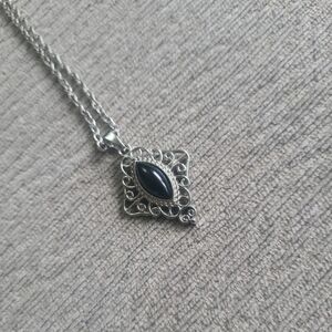 Silver Tone Necklace